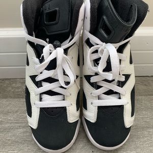 Air Jordan 6 Retro “Oreo” 6.5Y 2009